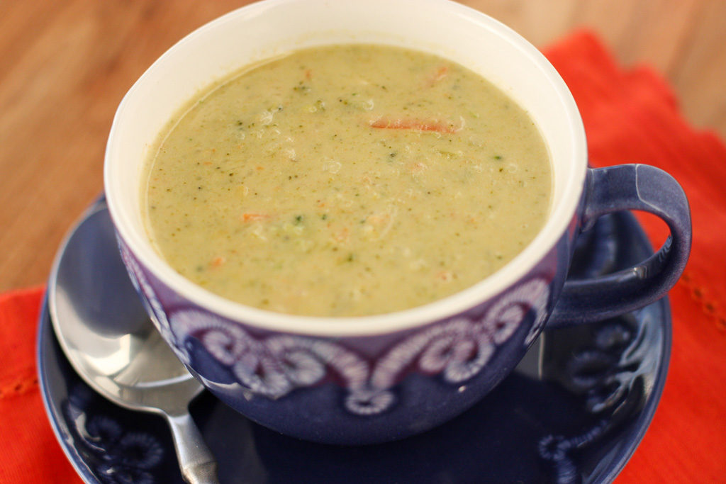 Low Carb Cheddar and Broccoli Soup